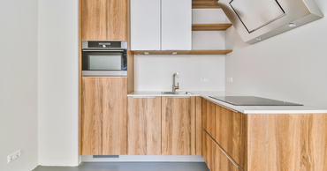 Smart space utilization in small kitchens | 4 handy tips